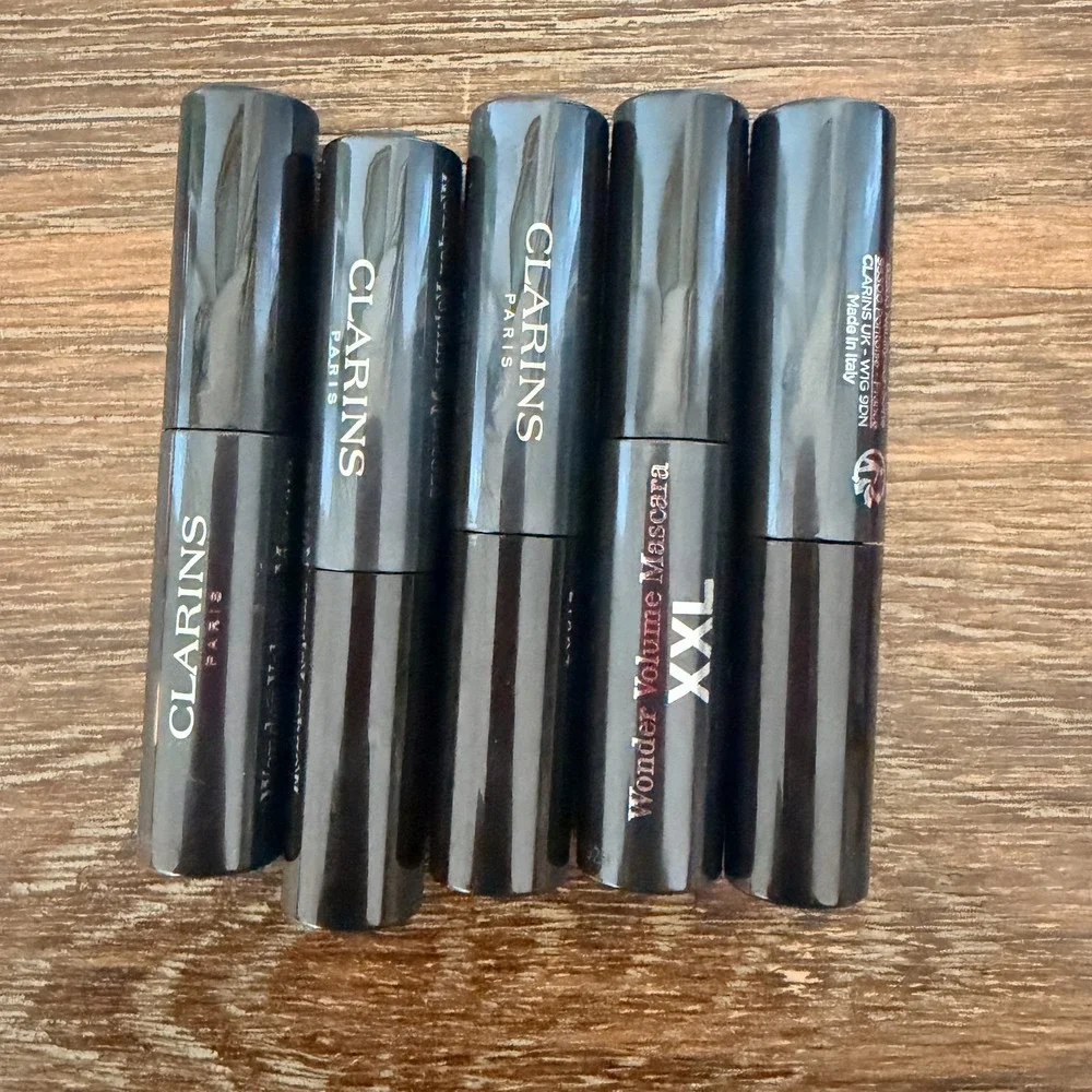 Clarins wonder volume